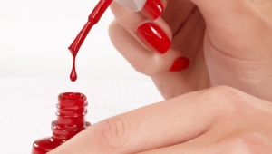 Oje nasıl daha kolay çıkar, oje asetonsuz nasıl çıkarılır?