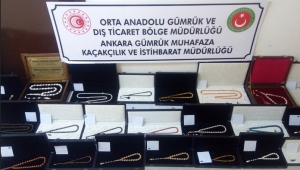 Balina Dişi ve Gergedan Boynuzundan İmal Edilen Tespih Yakalandı