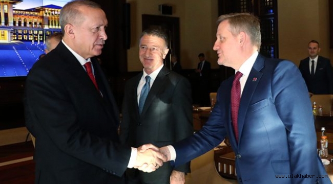 Cumhurbaşkanı Erdoğan'ın giydiği Başakşehir forması emekli edildi