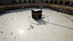 Suudi Arabistan Kabe'nin yeniden ibadete açılması için çalışmalara başladı