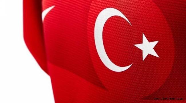 Milli futbolcudan kötü haber! Sırbistan maçında oynayamayacak