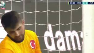 Ersin Destanoğlu'nun gol yedikten sonra ettiği küfür canlı yayına yansıdı