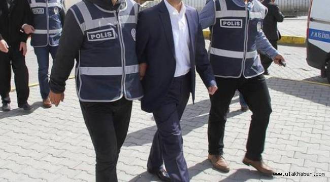 FETÖ okullarına para gönderen 28 kişi yakalandı