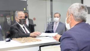 Önce kendi ödedi, sonra vatandaşa seslendi