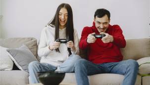 Mobil oyun ve uygulamalara akan para dudak uçuklattı