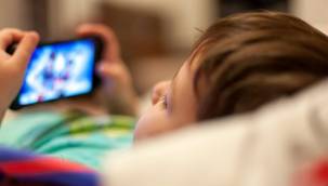 Çocuklarınızı sanal dünyanın tehlikelerinden koruyun!