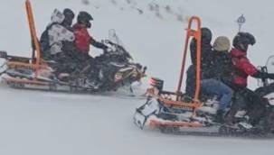 Dağda mahsur kalan 100 kişiyi JAK kurtardı