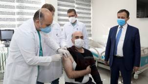 ERÜ'de geliştirilen aşının FAZ-2 aşaması gönüllülere uygulandı