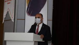 Kayseri Valiliği muhtarlara "Temel Afet ve Farkındalık Eğitimi" verildi