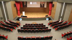 Melikgazi'nin yeni tiyatro salonu kullanıma hazır