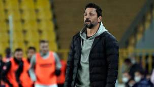 Fenerbahçe'de Erol Bulut ile yollar ayrılırsa hedefte 4 hoca var