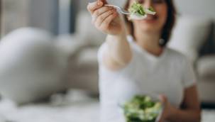 Sağlıklı beslenerek çocuğunuza rol model olun