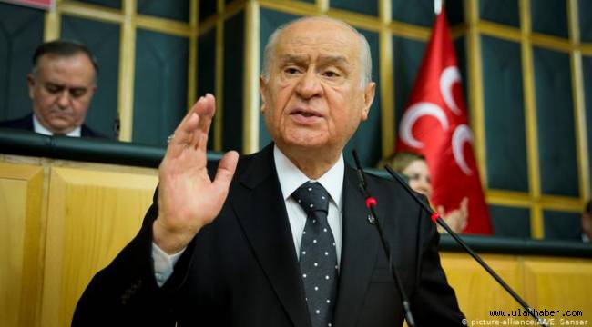 Bahçeli'den 104 emekli amirale sert tepki