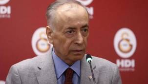 Galatasaray Başkanı Cengiz: Avrupa Süper Ligi'nden teklif gelirse camiamızın menfaatleri doğrultusunda hareket ederiz