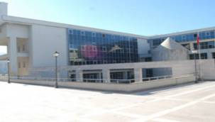 Savcı, kendisini muayene etmediği gerekçesiyle doktoru gözaltına aldırdı