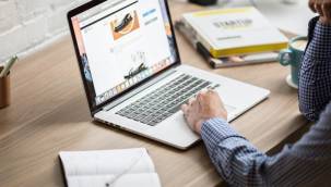 Editörün ilk görevi, web sitesine tıklama almak mıdır?