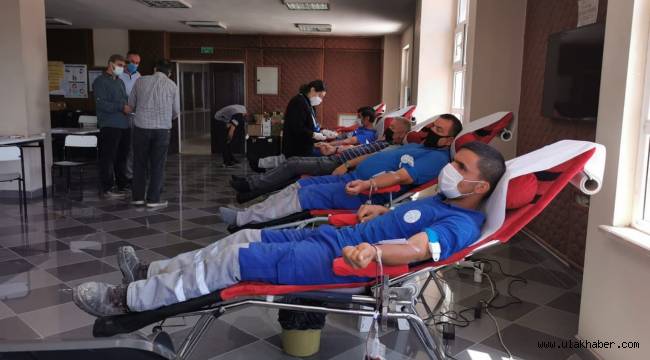KASKİ personeli ERÜ Kan Merkezi'ne 198 ünite kan bağışladı