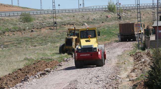 Kocasinan Belediyesi, Barsama'daki yol çalışmalarına devam ediyor