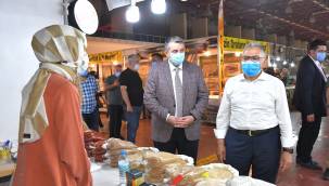 Büyükkılıç, Yöresel Ürünler Fuarı'nı ziyaret etti