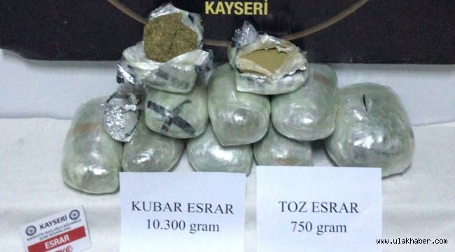 Kayseri'de 10 kilo esrar ele geçirildi: 3 gözaltı