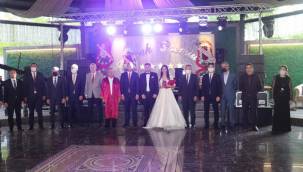 Metin ve Duman ailesinin mutlu günü