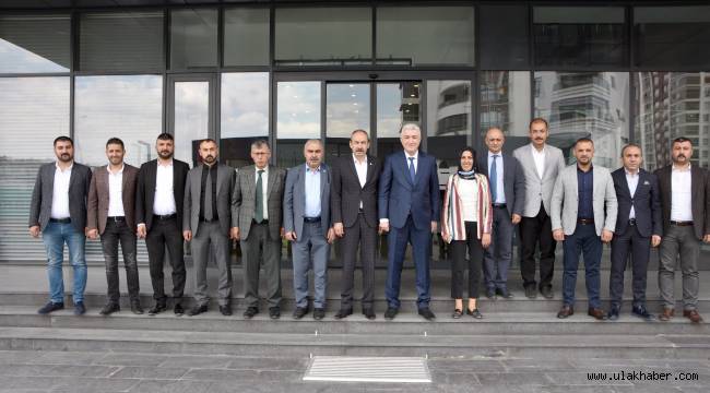 MHP Kayseri İl Başkanı Serkan Tok, KTO Başkanı Gülsoy'u ziyaret etti