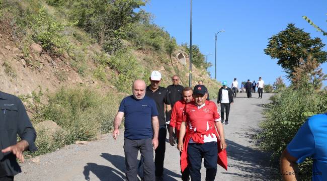 Başkan Büyükkılıç, sabah yürüyüşü yaptı