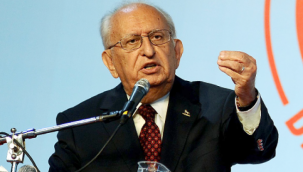 Eski TBMM Başkanı Cindoruk'tan mülteci açıklaması: Giren çıkan belli değil!