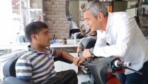 Kazım Yücel İyi Parti'ye kapı kapı oy topluyor