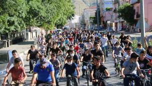 Yahyalı'da bin kişinin katılımıyla bisiklet turu