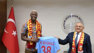 Başkan Büyükkılıç, Mame Thiam'ı ağırladı