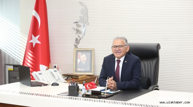 Büyükşehir Belediye Başkanı Memduh Büyükkılıç'tan Zafer Bayramı mesajı