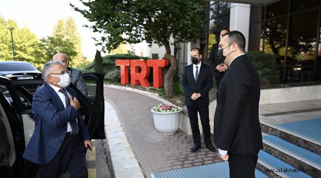 Kayseri Büyükşehir Belediye Başkanı Memduh Büyükkılıç TRT'yi ziyaret etti