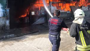 Orman yangını için Muğla'ya giden Kayseri İtfaiyesi, yanan iş yerini söndürdü