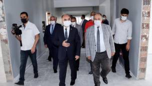 Vali Günaydın, Talas'ta yapılan okulu inceledi