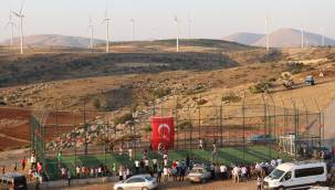 Yahyalı'da Avlağa Halı Saha'nın açılışı yapıldı