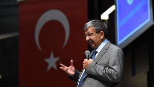 Yazar Hayati İnanç, Kayseri'de sevenleriyle buluştu