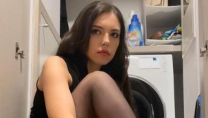 Aygün Aydın'dan olay pozlar! Jartiyer giydi, iç çamaşırlarını sergiledi!