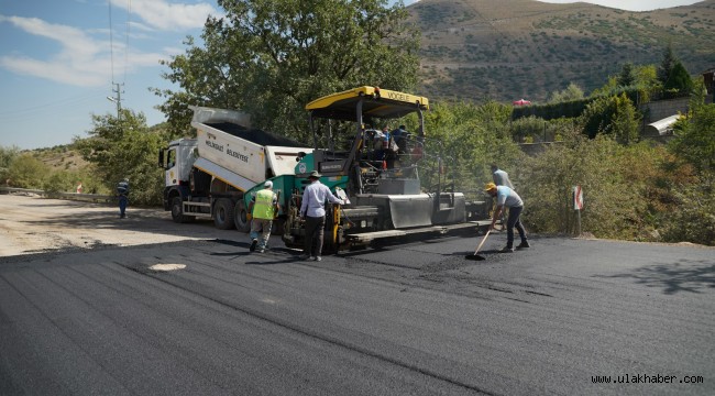 Melikgazi'de asfalt çalışmaları devam ediyor