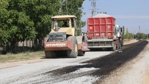 Yahyalı Belediyesi'nden, 16 farklı noktada asfaltlama çalışması