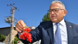 Başkan Büyükkılıç, Mimarsinan Semt Pazarı'nda esnaf ve vatandaşları dinledi