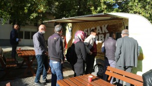 Büyükşehir'den Erciyes Üniversitesi'nde sıcak çorba hizmeti