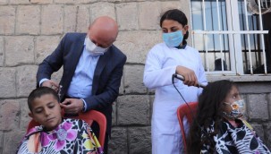 Çolakbayrakdar: Çocuklarımızı mutlu etmek için çalışıyoruz