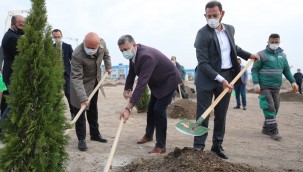 Kocasinan'da Cumhuriyet Bayramı'nın 98. Yıl dönümü anısına '1923 ağaç' dikildi
