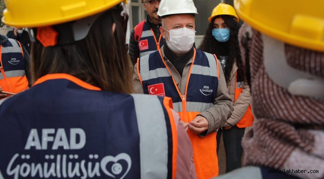 Çolakbayrakdar: Kentsel dönüşüm, vatandaşların memnuniyetiyle hız kazandı