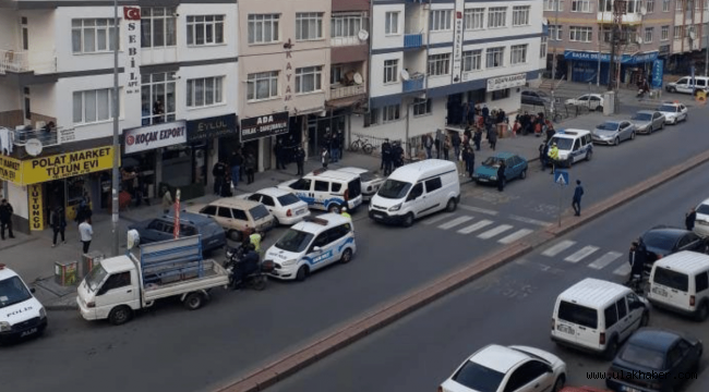 Kayseri'de oğlu tarafından öldürülen anne toprağa verildi