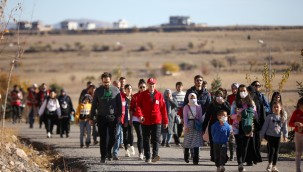 Talas'ta sonbahar dev yürüyüşle uğurlandı