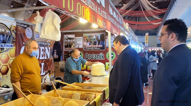 YRP Kayseri İl Başkanı Önder Narin, kentte kurulan 2 fuarı ziyaret etti