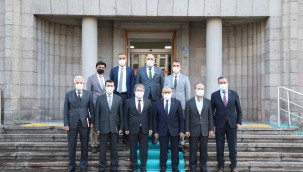 Başkan Büyükkılıç'tan "sağlık yatırımları" toplantısı