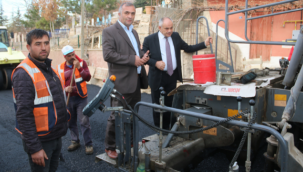 Yahyalı ilçe merkezinde asfaltlama çalışmaları sürüyor